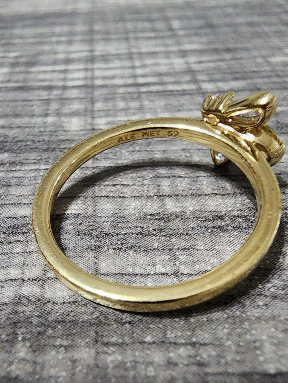 Pandora Honey Bee Ring